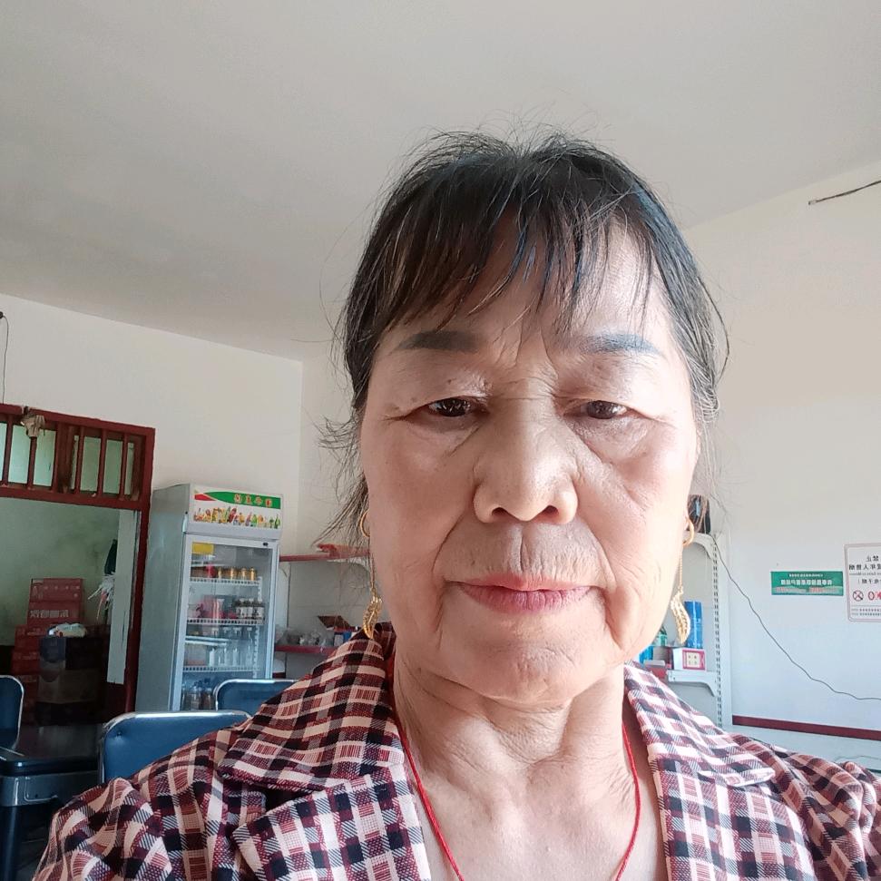 罗秀连谢谢朋友们的关注