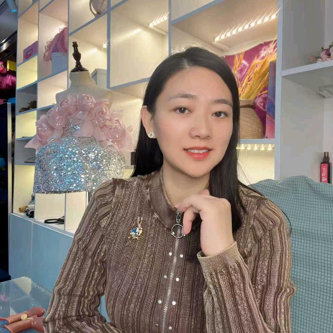 仙童堡礼服造梦师米娅