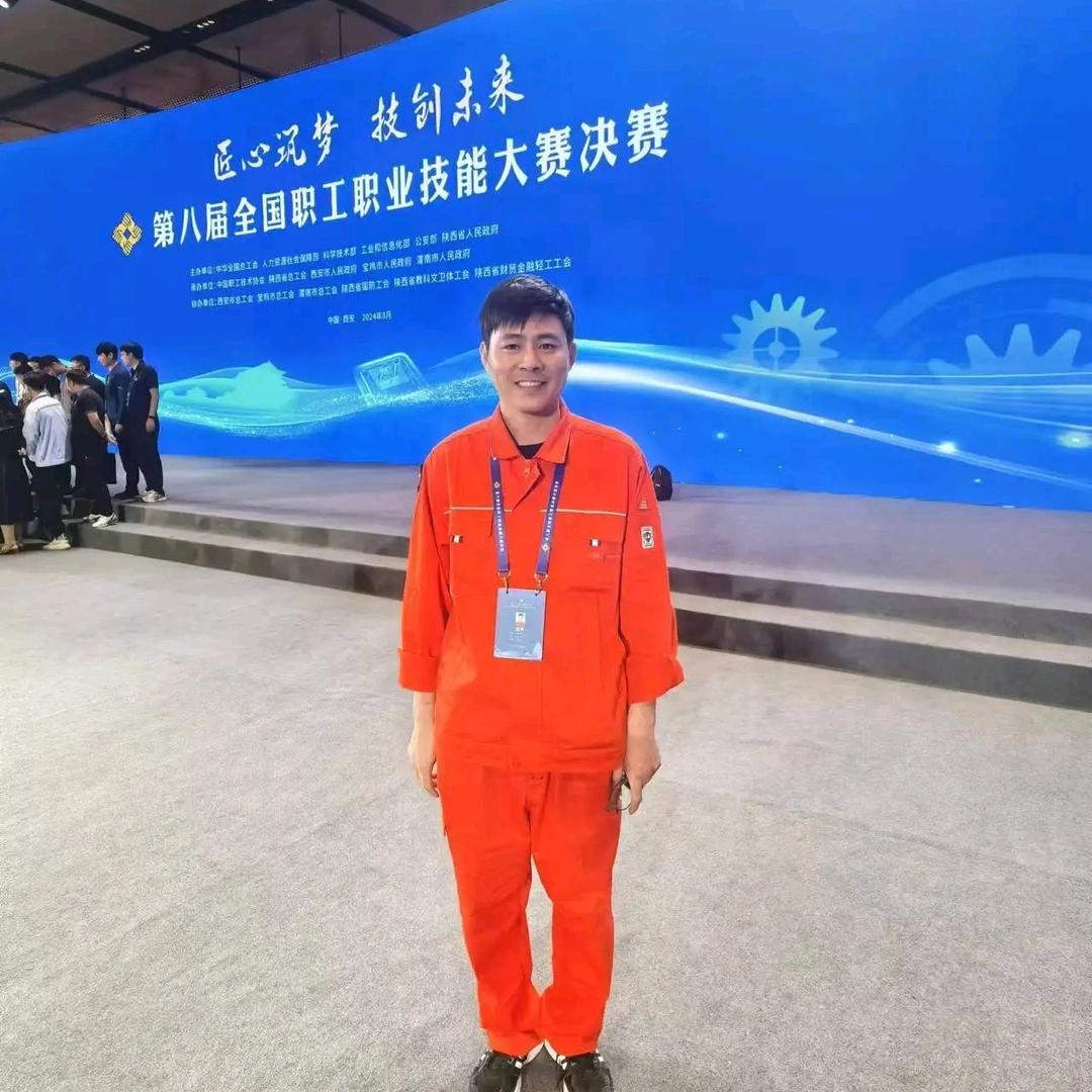 @东旭