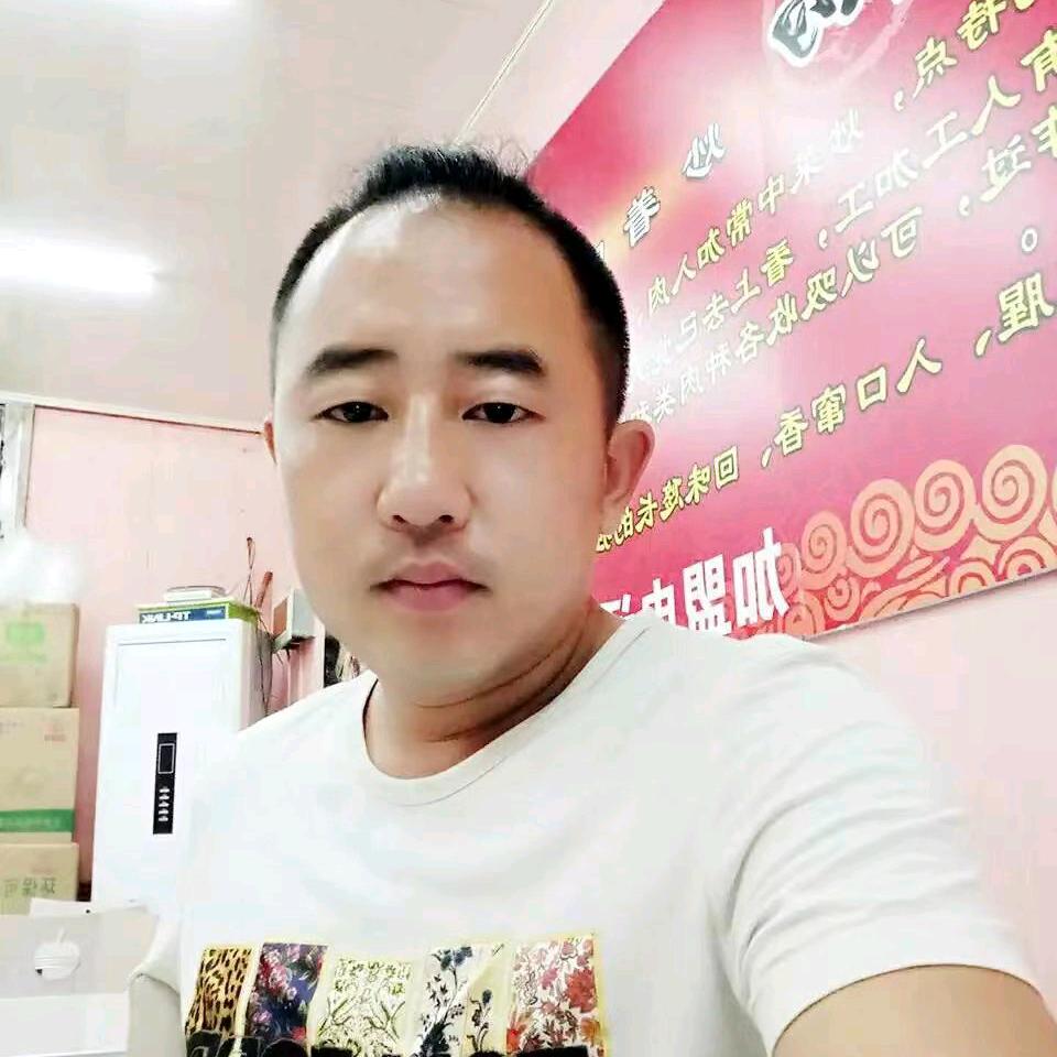 霓虹下的星光