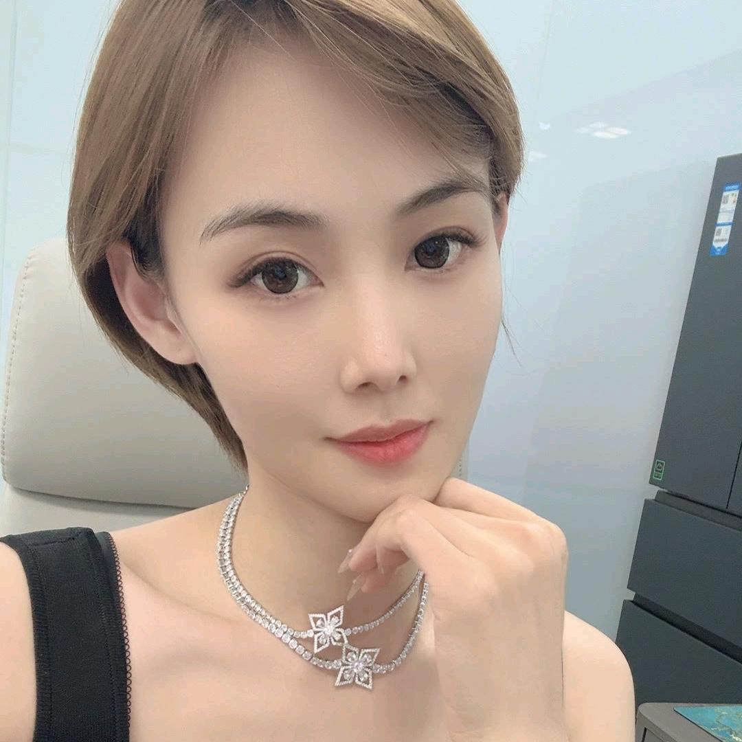 ￴ ￴ ￴￴￴         ￴￴￴