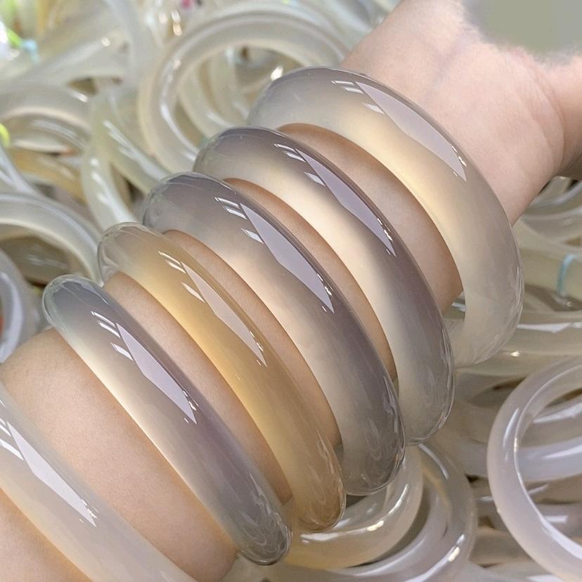 爱妃美瑙子的头像