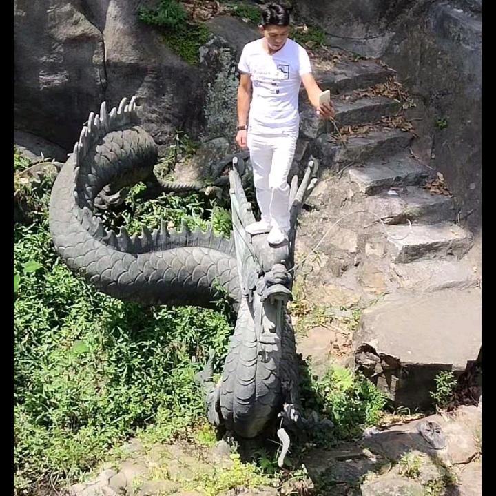 爱唱山歌，小陈