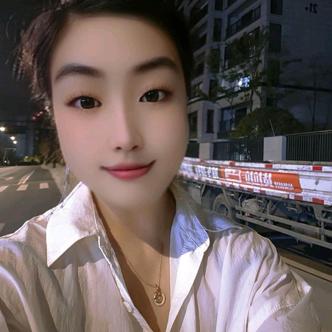 @小露
