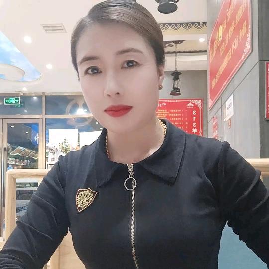 云南人在杭州。，桃🍑子红了
