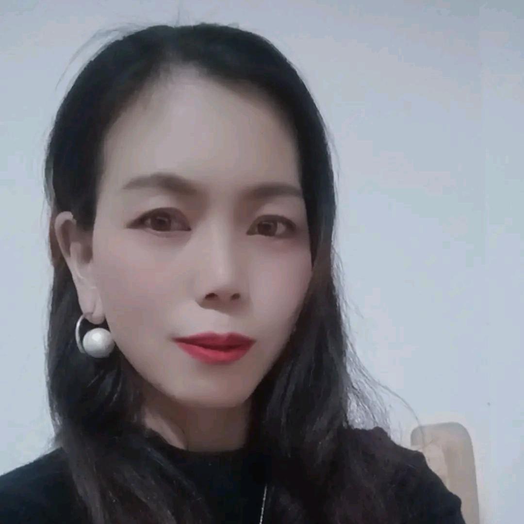 小树林特色小吃巴；梅