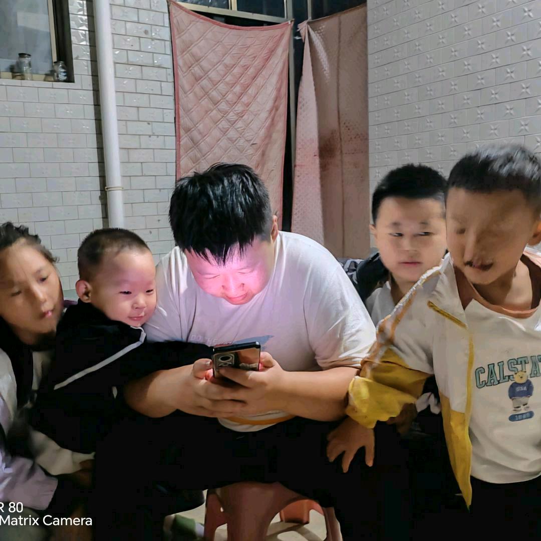 丽姐家有个一百万 (拒聊)