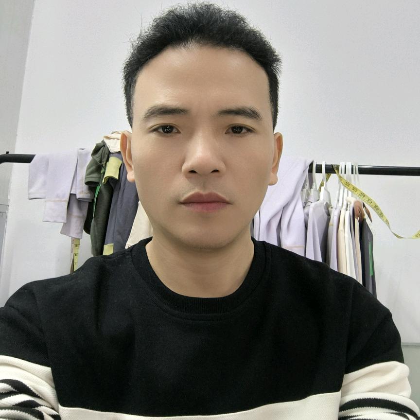 制衣厂翁光明