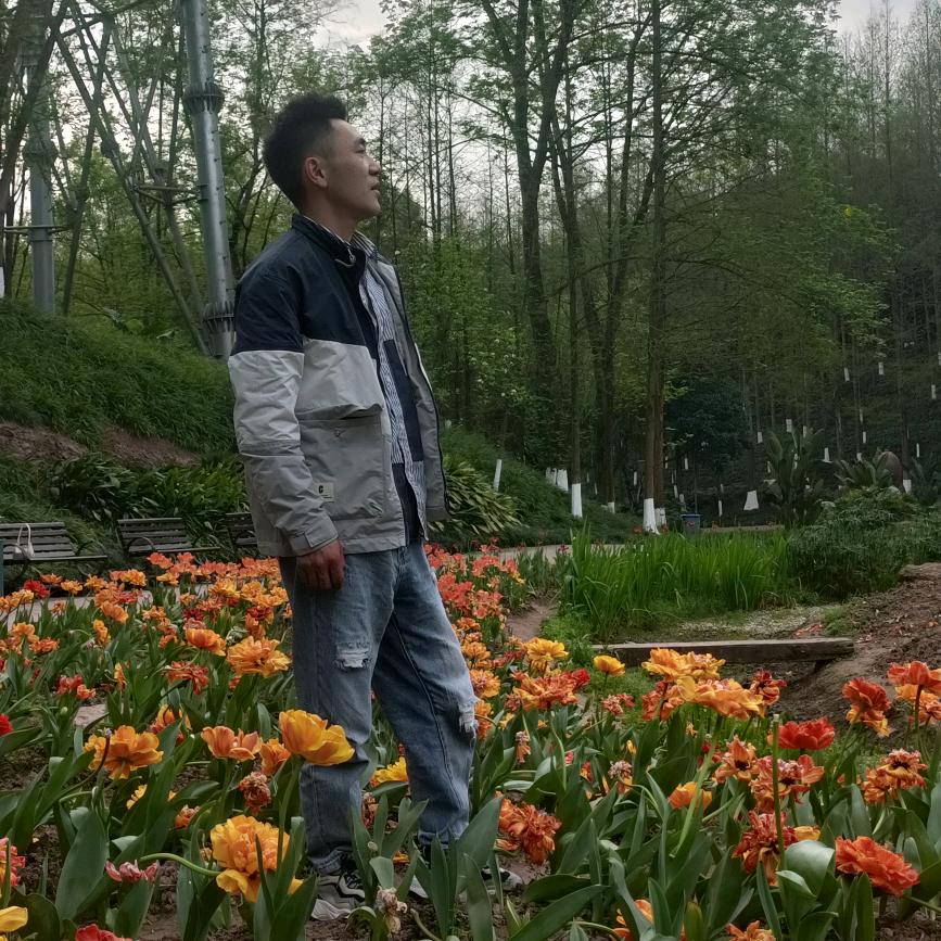 快活坪后花园农家乐 建哥