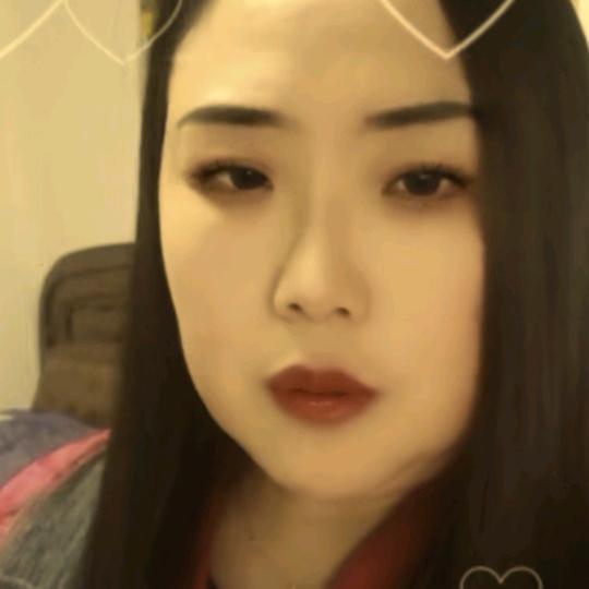 人丑嘴不甜上镜靠美颜