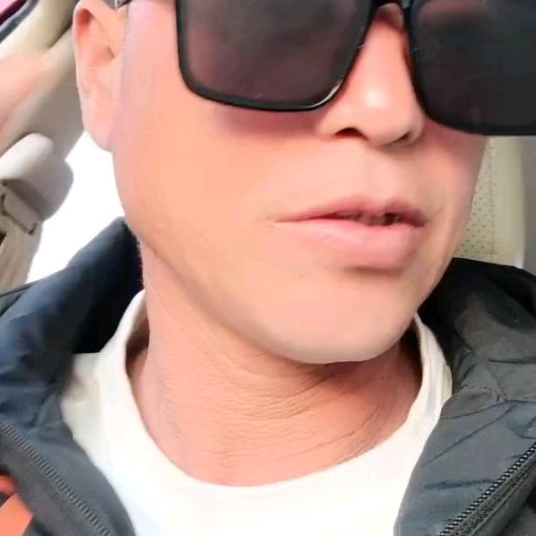 啤酒男孩_