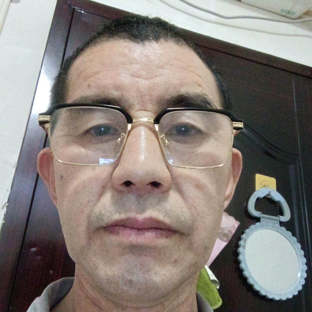 53岁贵州遵义贵阳中医学院时珍学院