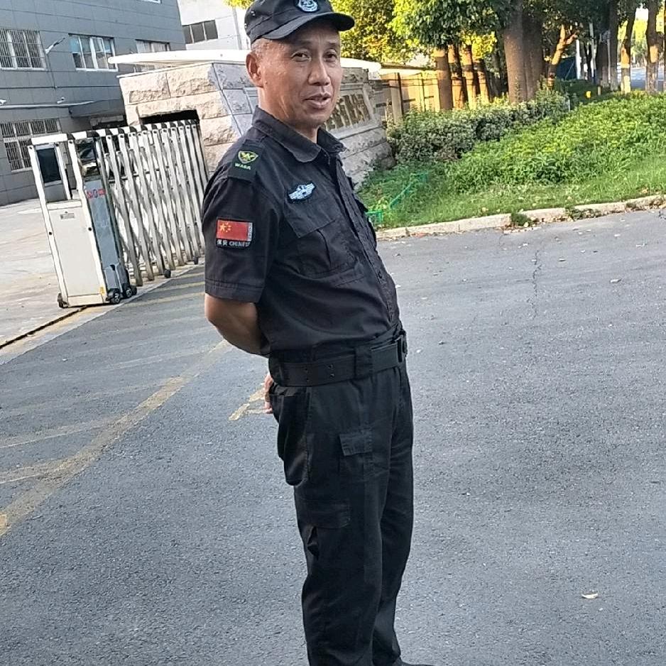自信绽放的南慕泽头像