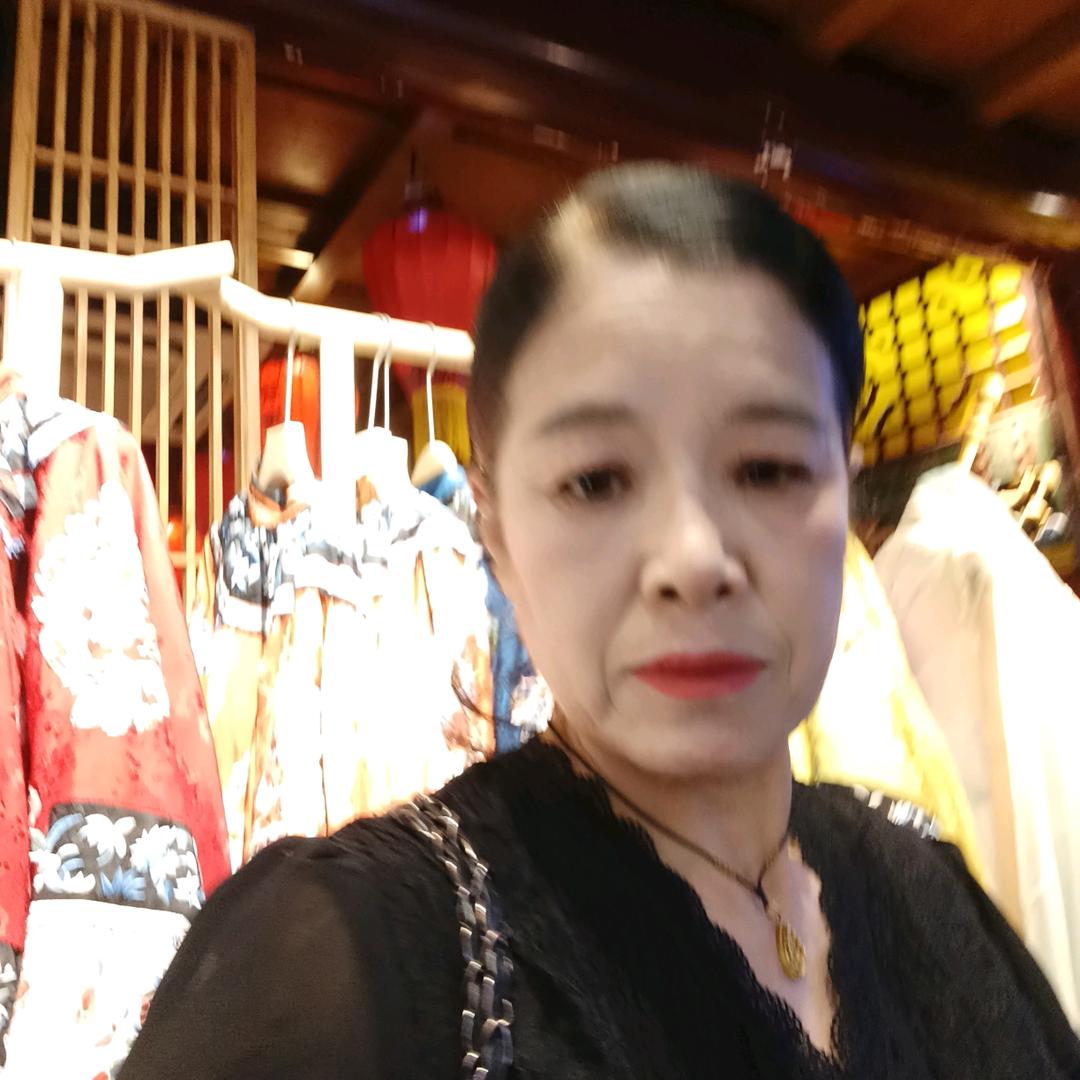 快快乐乐的活一生