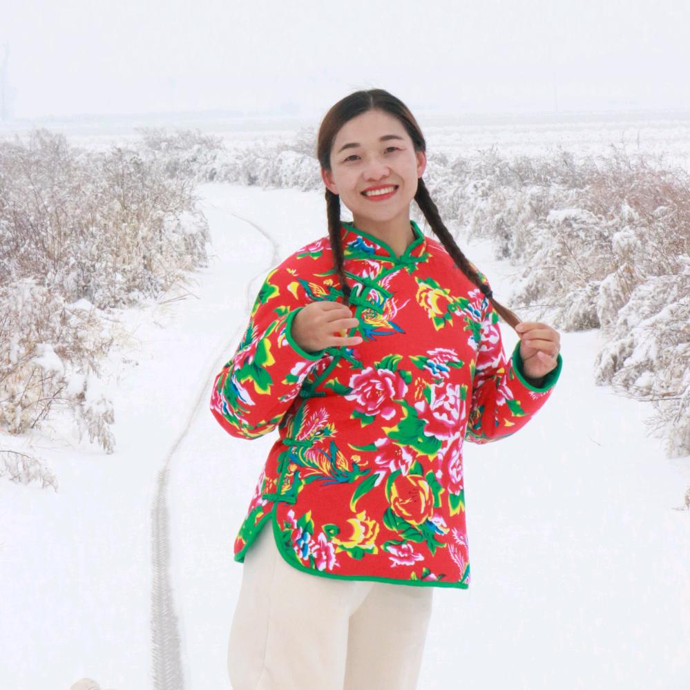 小秋回屯子