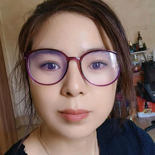 蓝伊