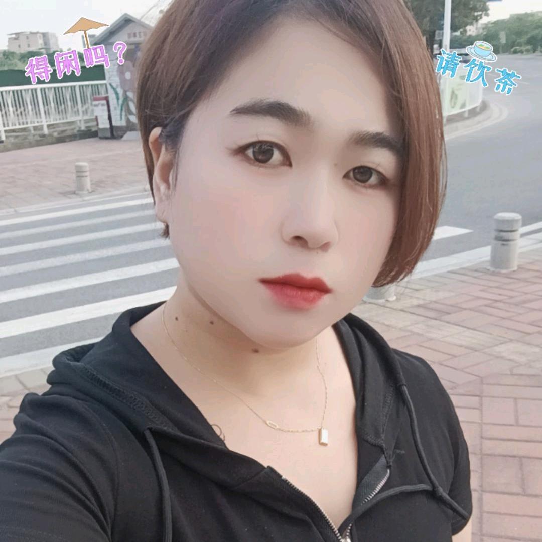 单亲💔阿会，姓黄