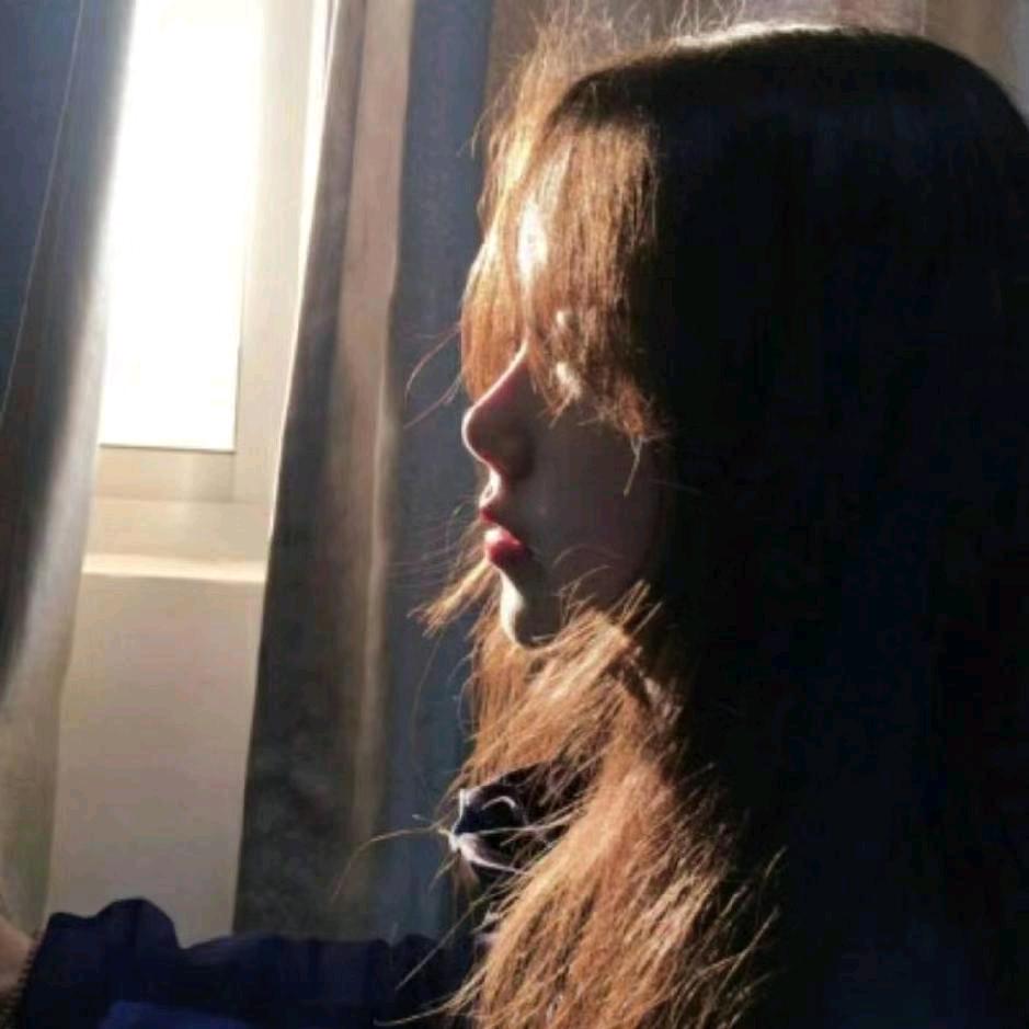 🍓╰尒佡奋斗女