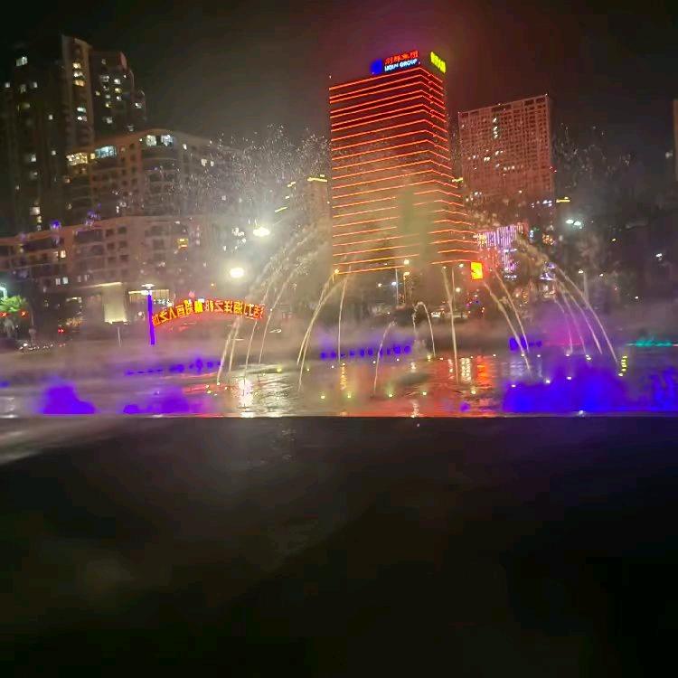 六楼的小哥哥