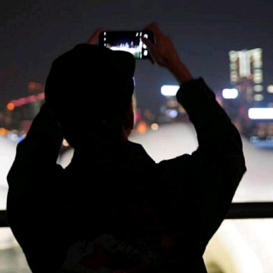 回不到从前🏙️