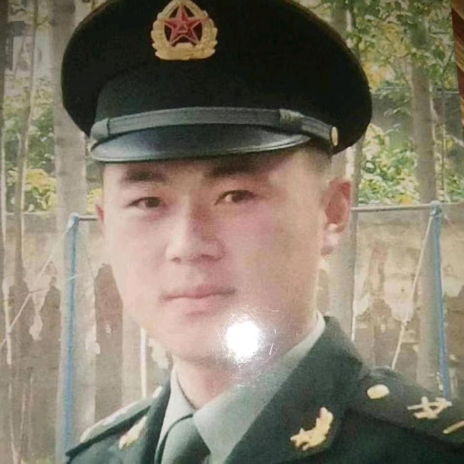 郭冬冬是海州卖狗粮的