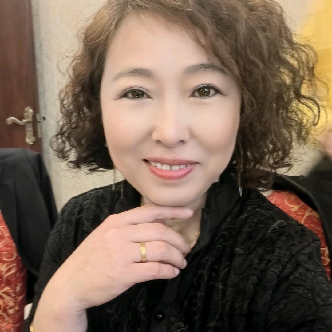 曾姐跑调看心情
