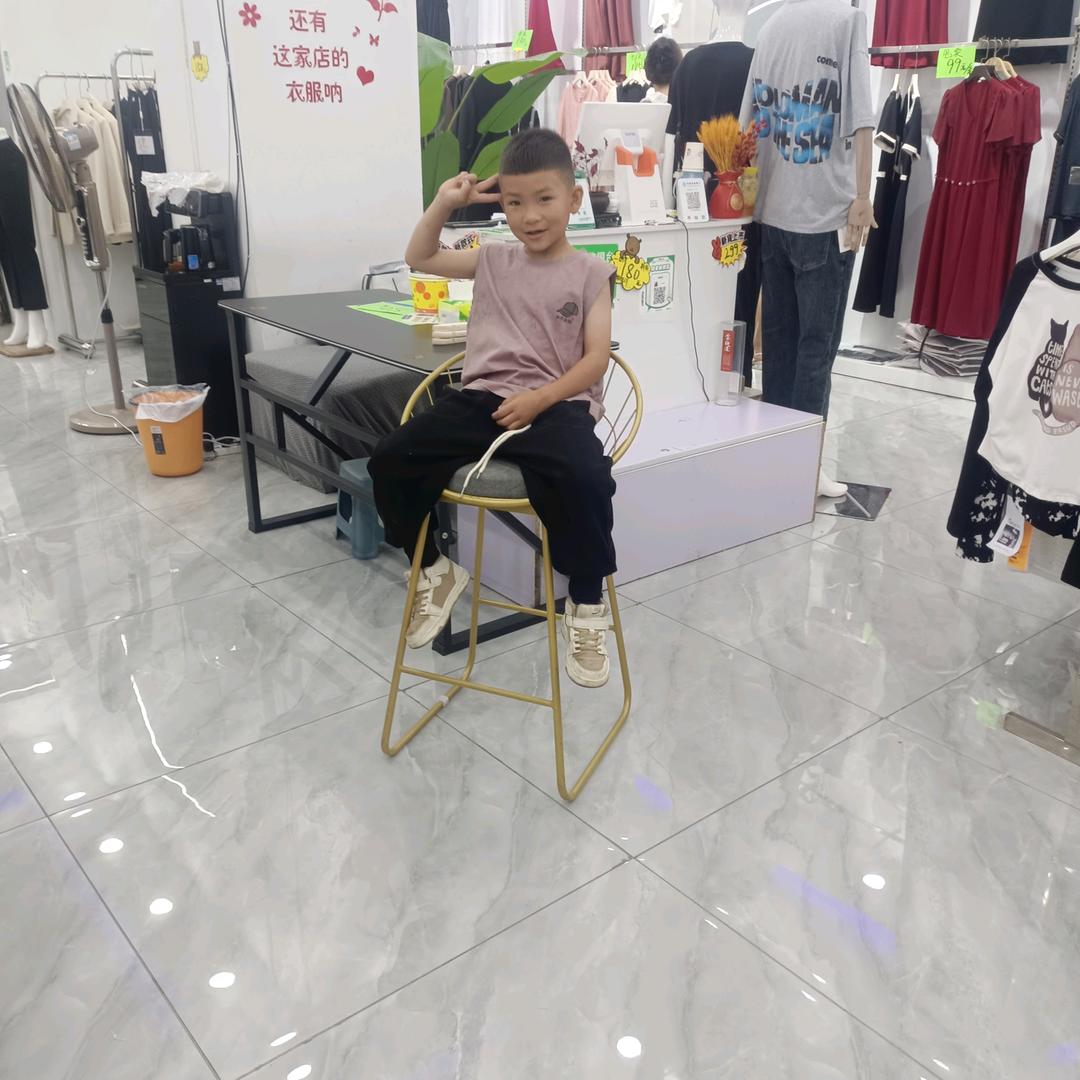 叶→_→落o>_<o无声