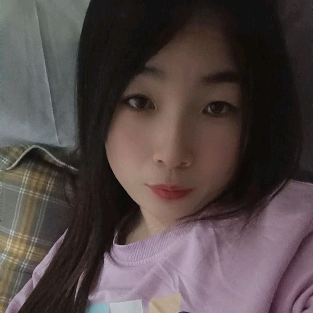 华华🉐朋友圈
