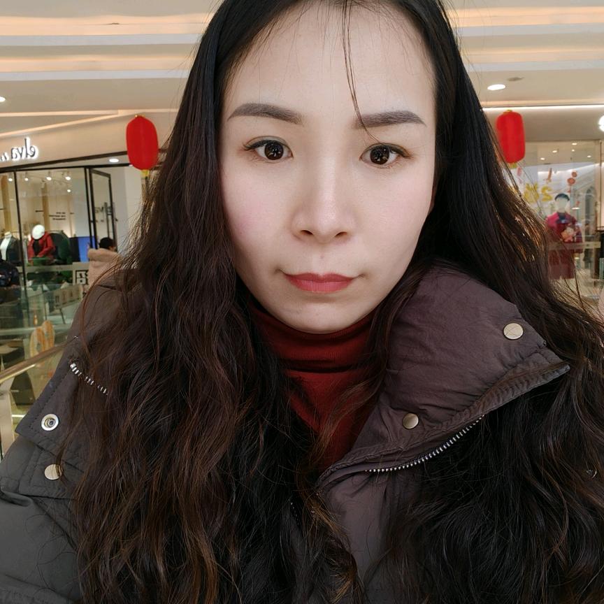 容容