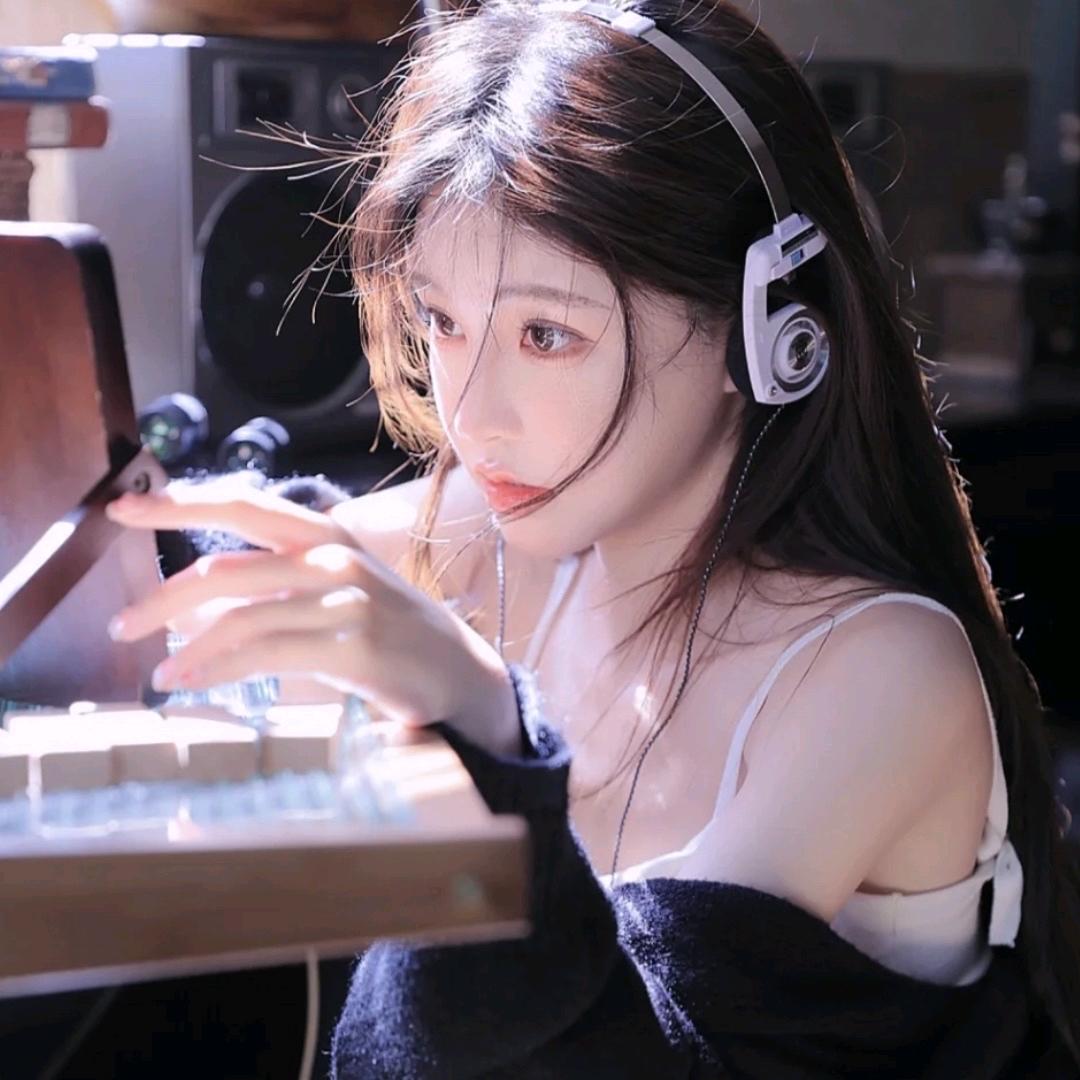 𝑿·清秋✨