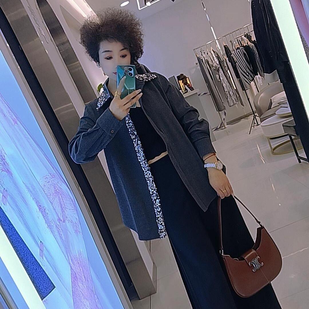 正宁羽沙国际女装~大十字老爷车品牌鞋子专