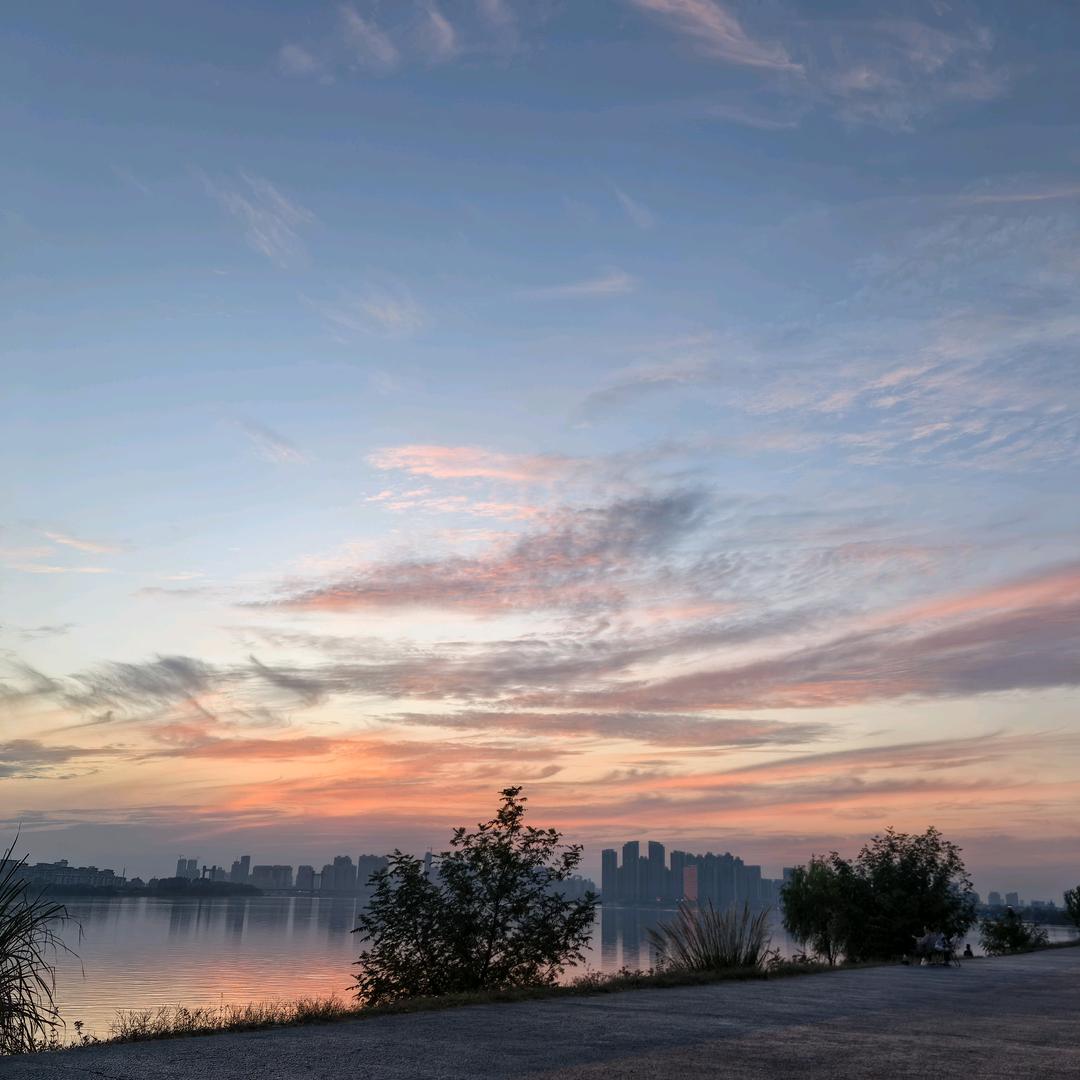 超神台球俱乐部熊熊