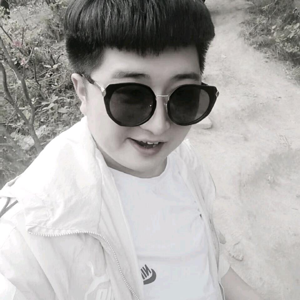 💋李诗涵爸爸