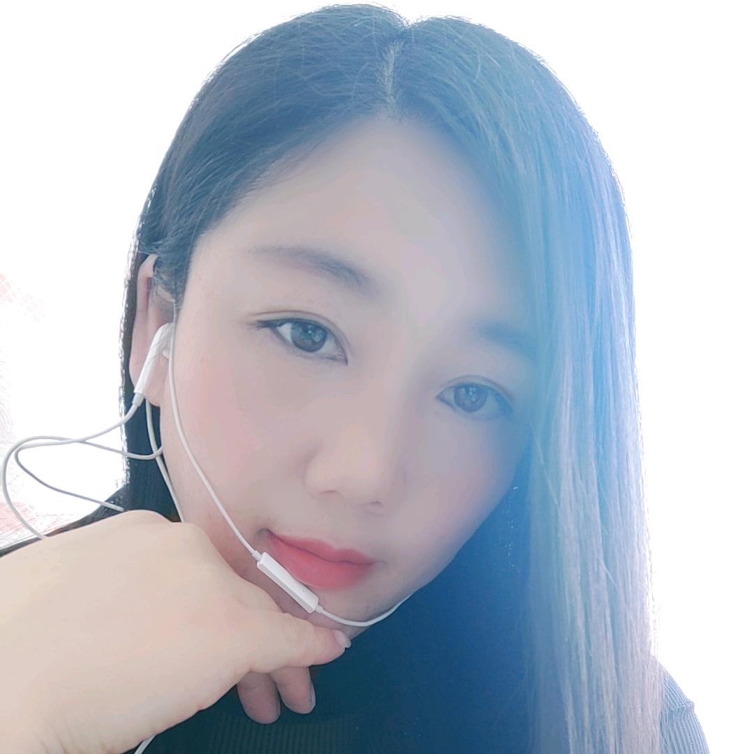 ƪ(˘⌣˘)ʃ杨刘依依(๑♡ω♡๑)