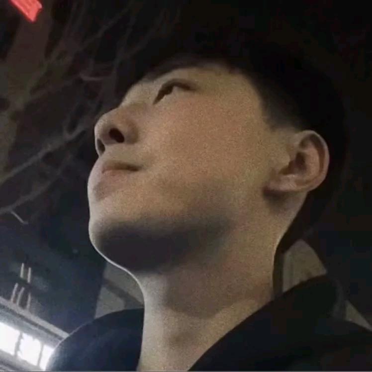不玩轻奢的川