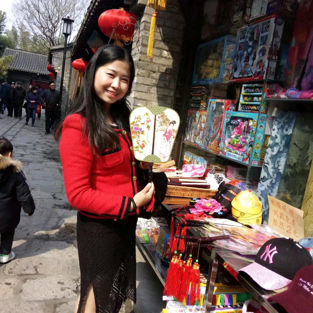 明小芳