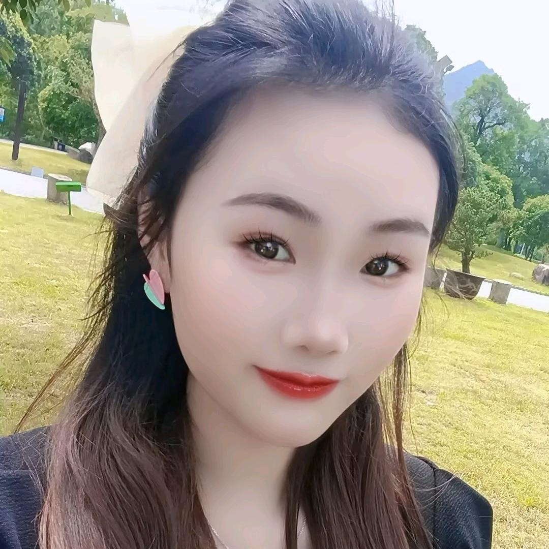 小莉莉☜