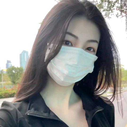 菲儿8293