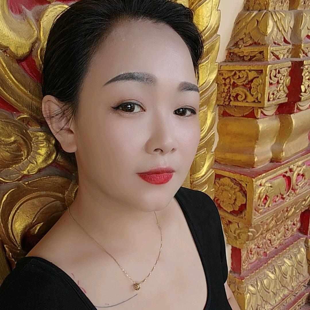 做KTV的餐饮老板娘