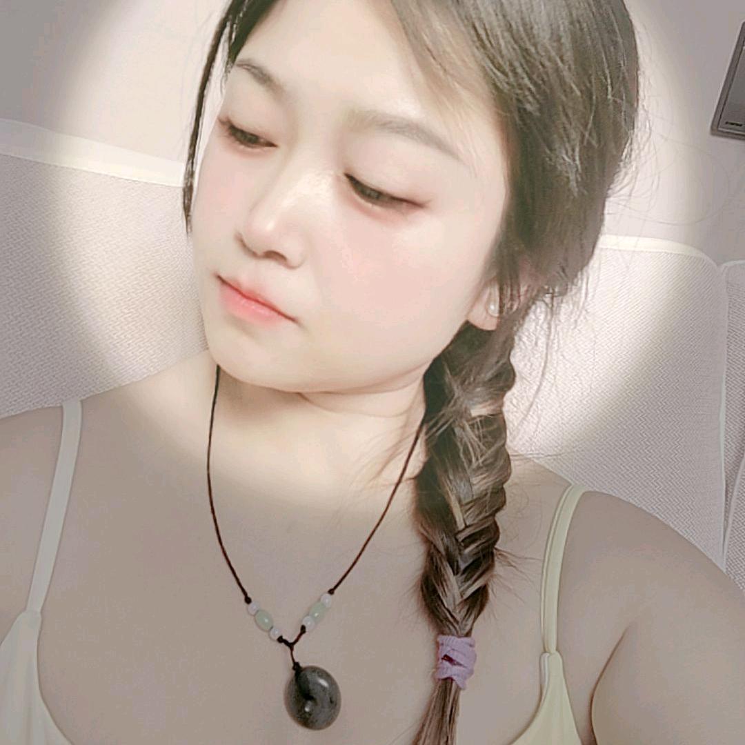 Y: ⍨༽别碰我心