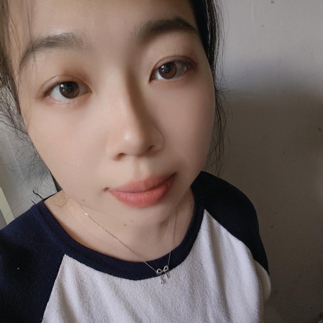 珊珊吖🌸