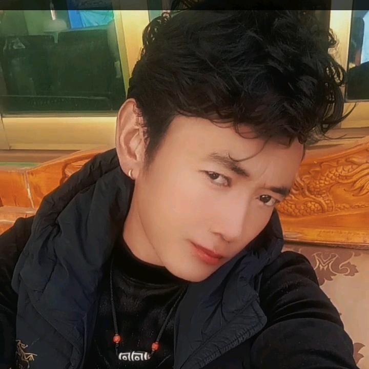 作为男人，要为自己的家庭奋斗。✊✊✊