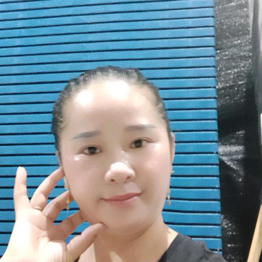 傻兮兮的没人爱。