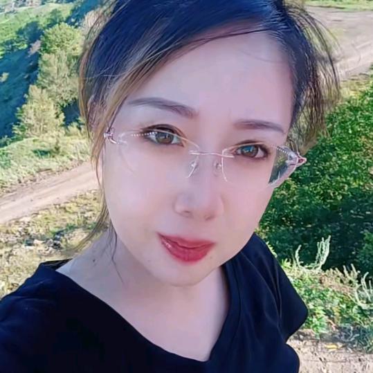 宣化恒上金店珠宝搭配师娄娄