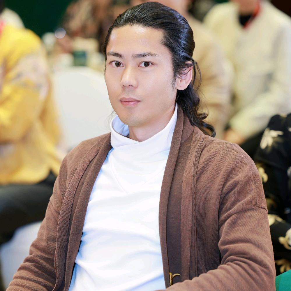 凌绝先生功夫推拿