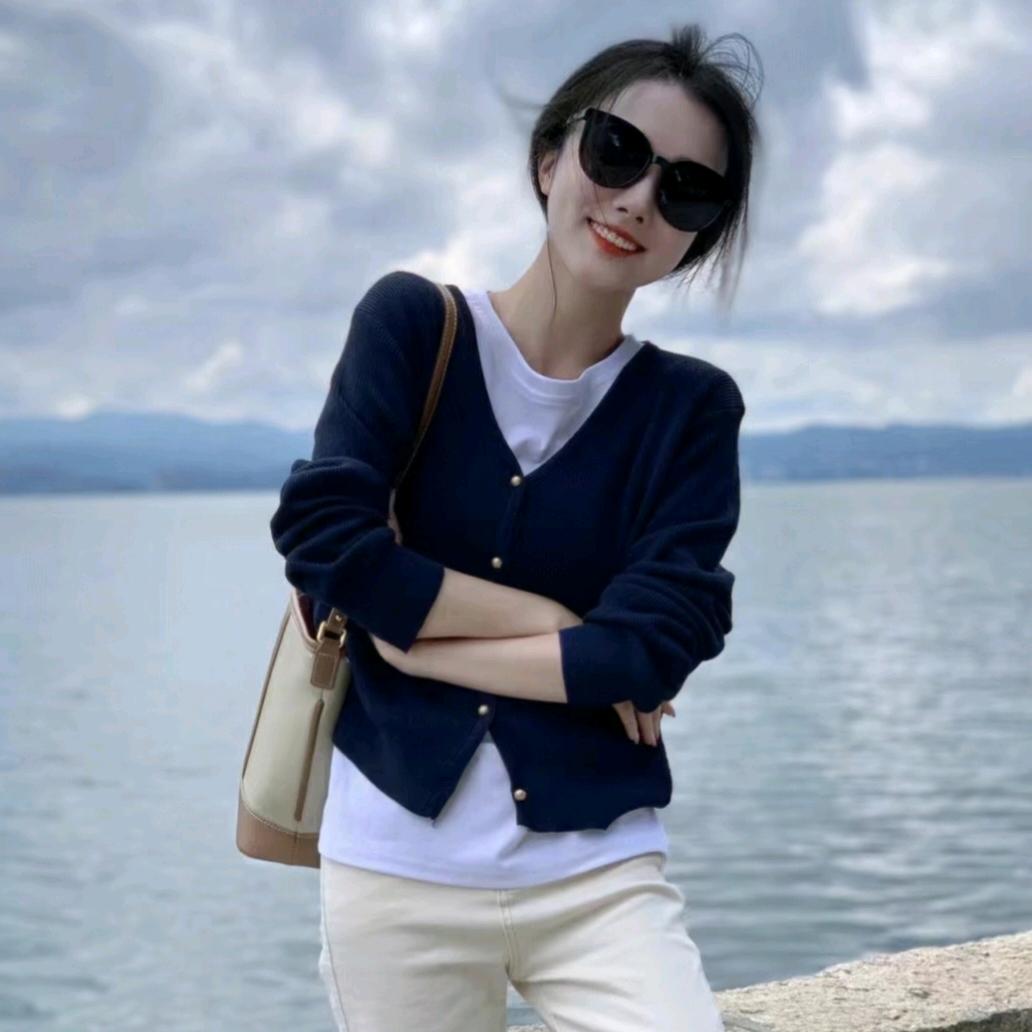 娜娜衣橱