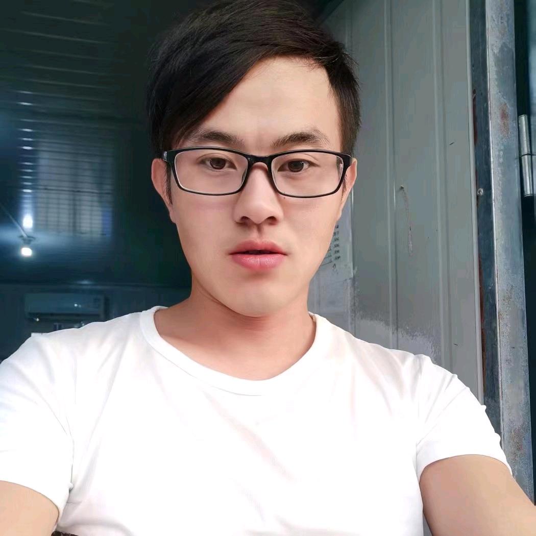 小陈，，