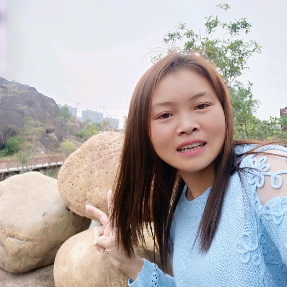 开心小姐姐