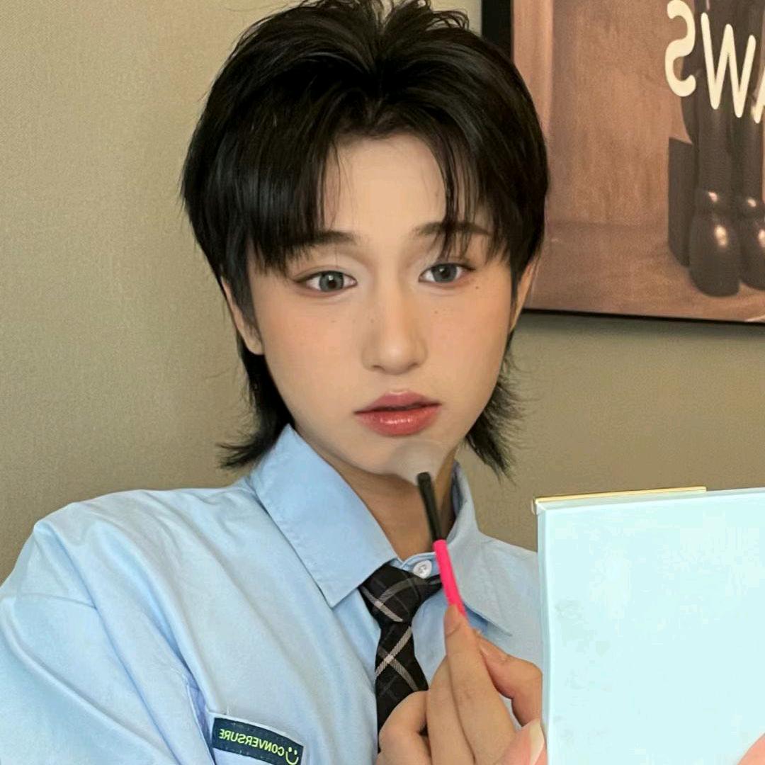 小猪瑞琦m