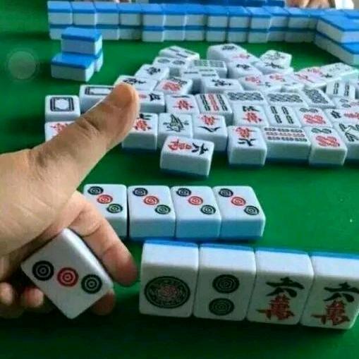 铃见合鸟子